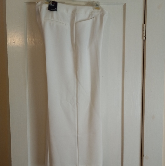 Womens pants - Picture 4 of 6